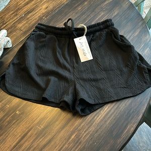Super cute BNWT shorts!